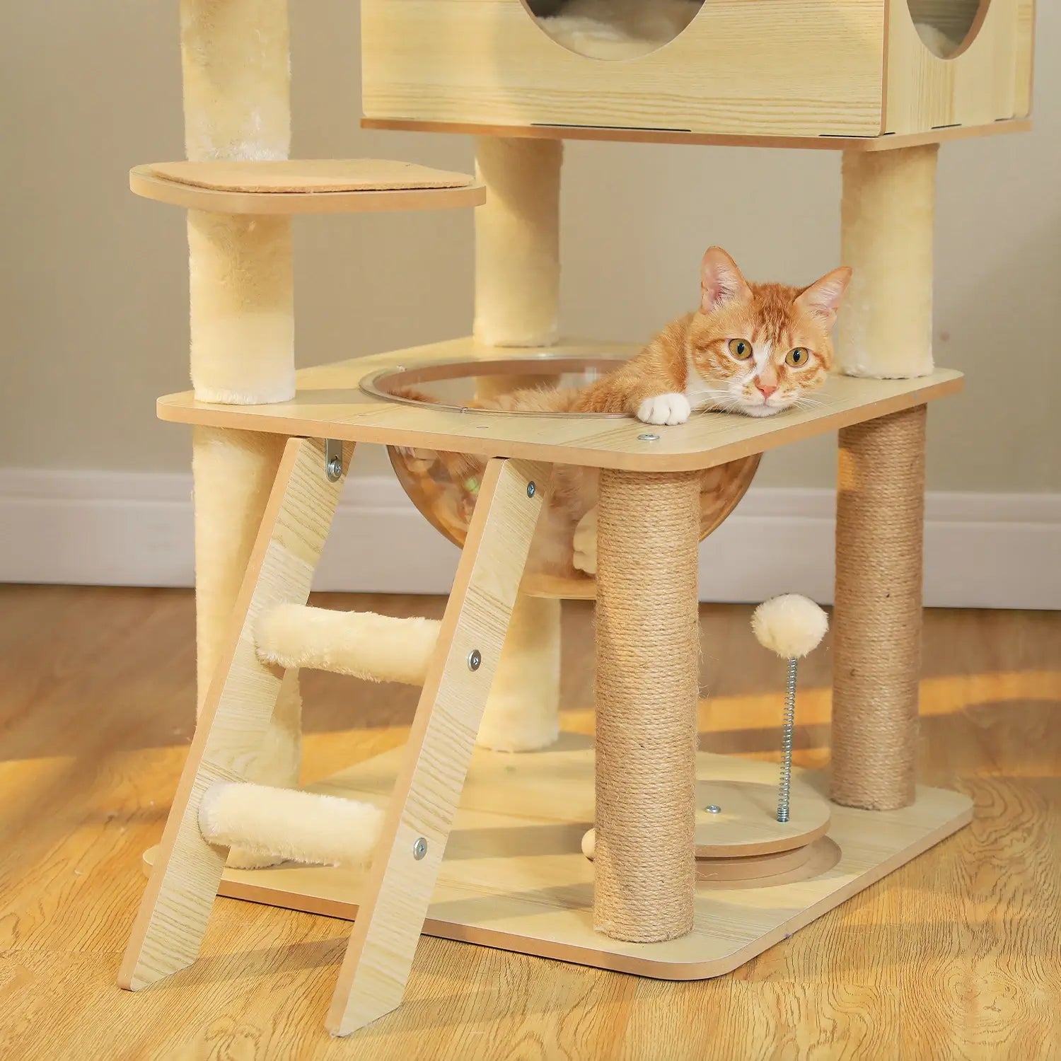 Arbre à chat bois naturel XXL stable avec niche et plateformes – CORTEX